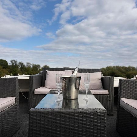 Eucala Motor Yacht Otel Molesey Dış mekan fotoğraf